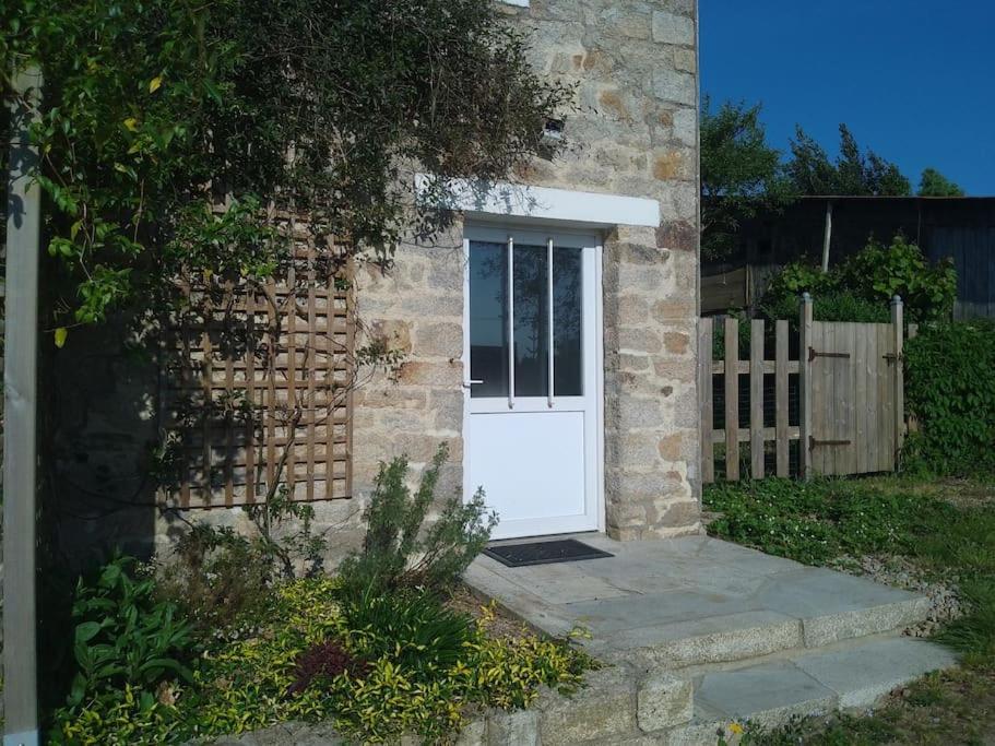 Logement Renove Proche Foret Baud Buitenkant foto